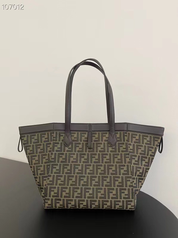 [TOP] FENDI Roll Bag 27cm - Brown