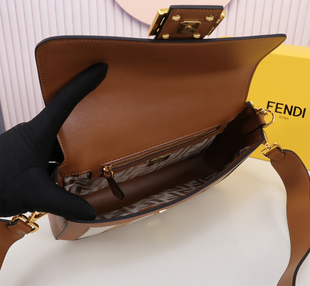 [TOP] FENDI Baguette FF Bag with Pequin Plaid Pattern 27x15x6cm - Brown