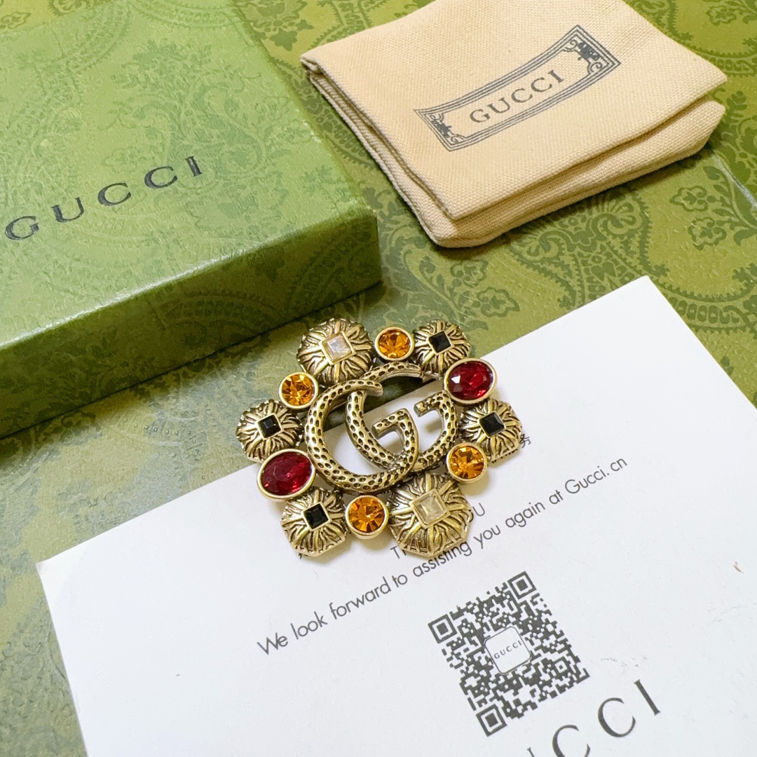 [TOP] GUCCI  Brooch