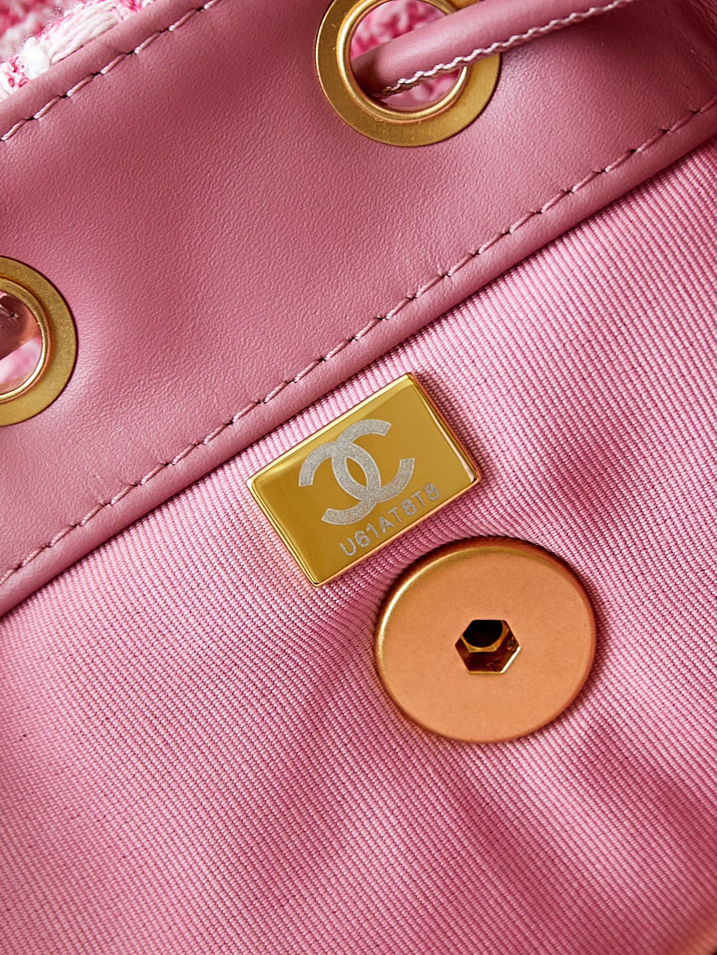 [TOP] CHANEL 19 Backpack Bag 26x22x16cm - Pink