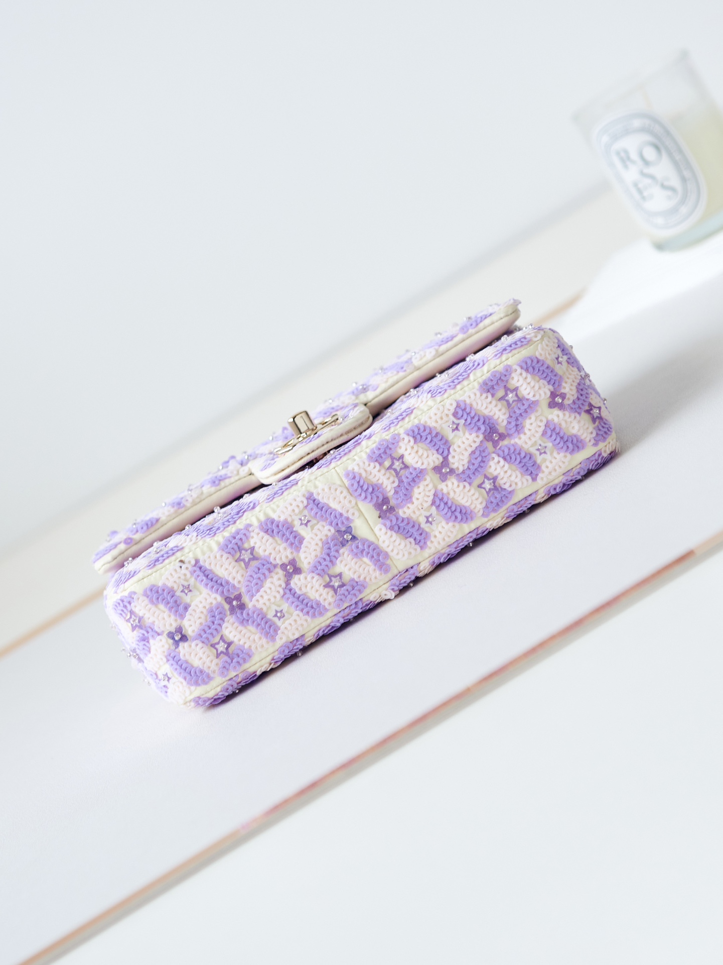 [TOP] CHANEL Flap Bag with Star Pattern 15x20x7cm - Purple