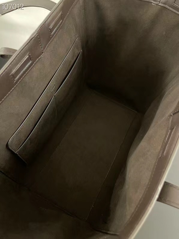 [TOP] FENDI Roll Bag 27cm - Brown