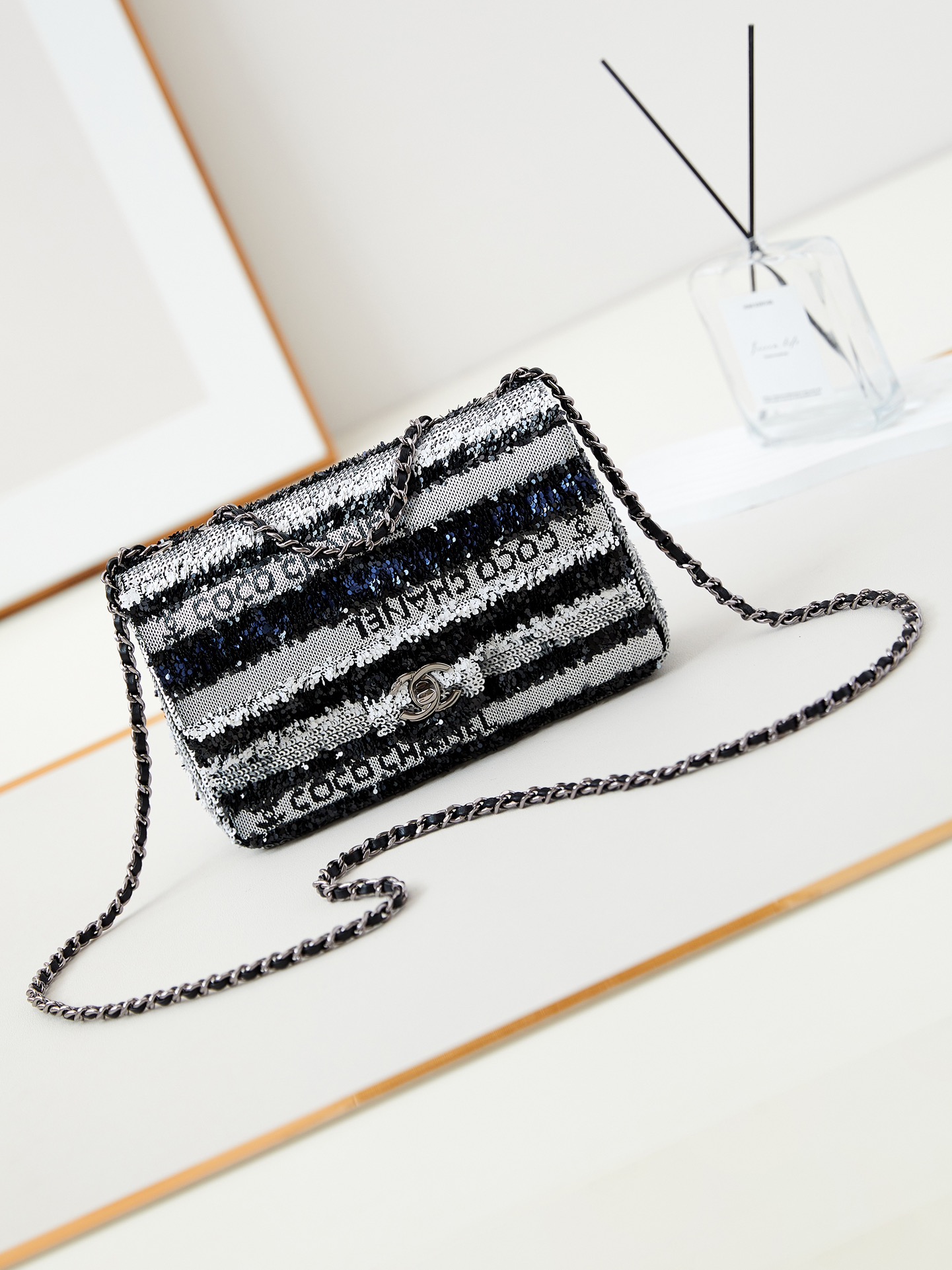 [TOP] CHANEL Flap Bag with Colorful Letter Sequins 14x20x8cm - 2 Color