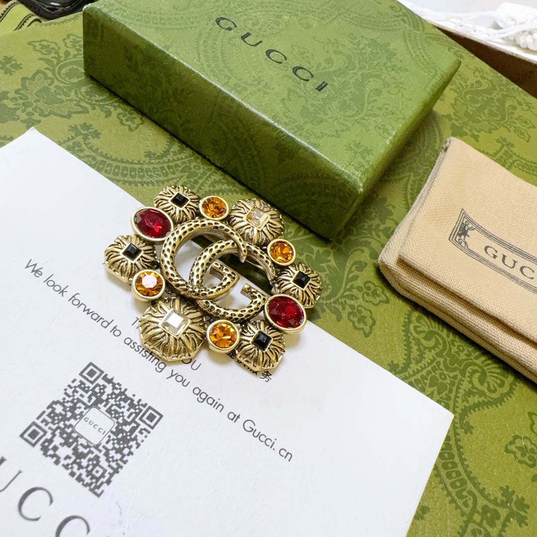 [TOP] GUCCI  Brooch