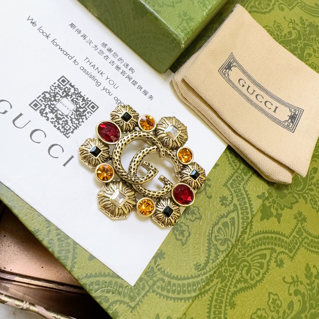 [TOP] GUCCI  Brooch