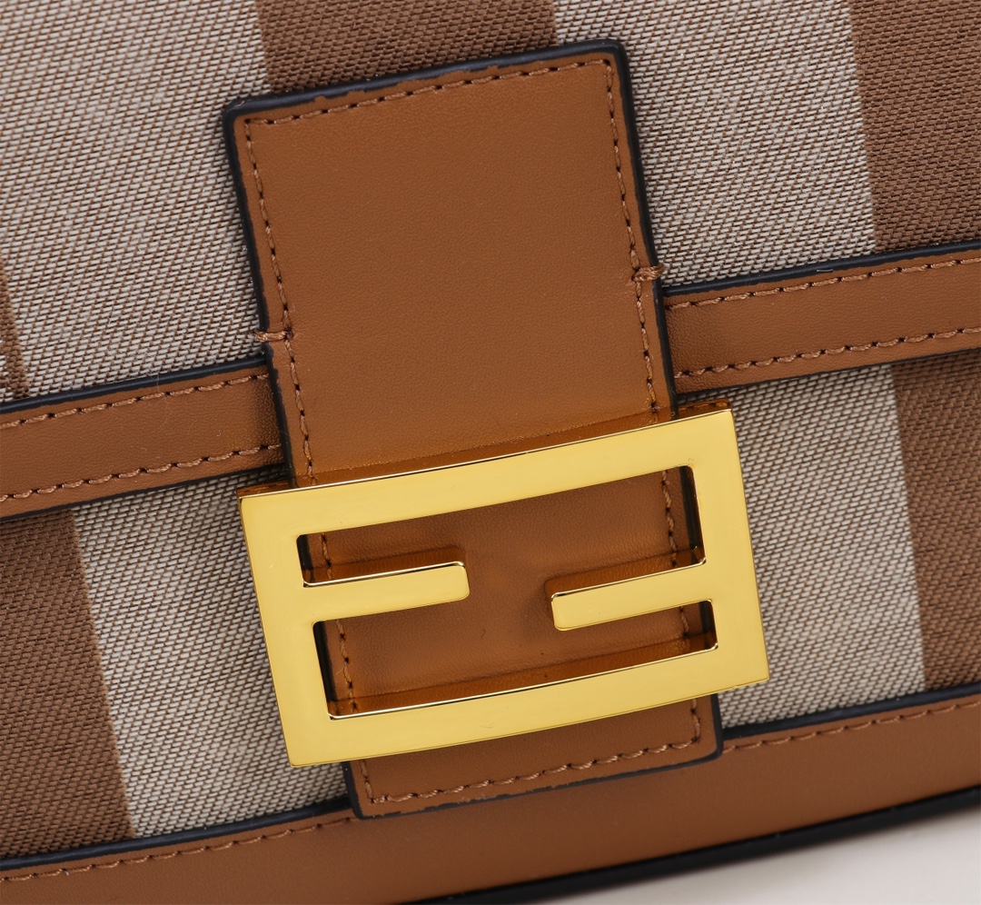 [TOP] FENDI Baguette FF Bag with Pequin Plaid Pattern 27x15x6cm - Brown