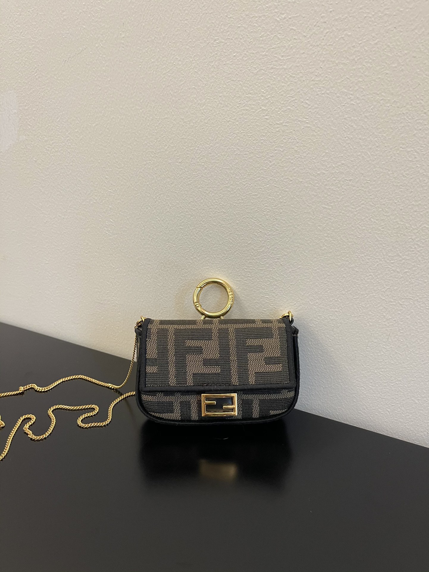 [TOP] FENDI Baguette FF Bag Nano 10x7x2.5cm - Brown