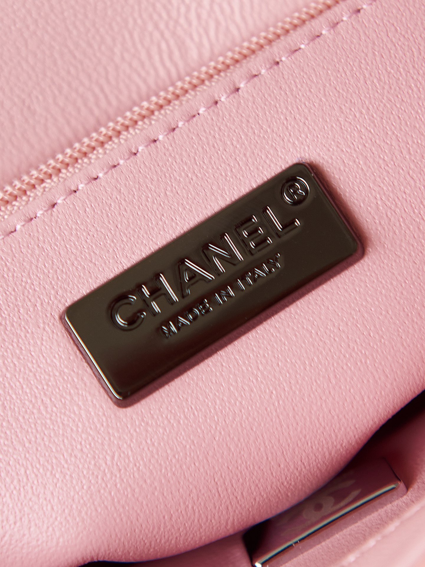 [TOP] CHANEL Flap Bag with Sequins - Pink
