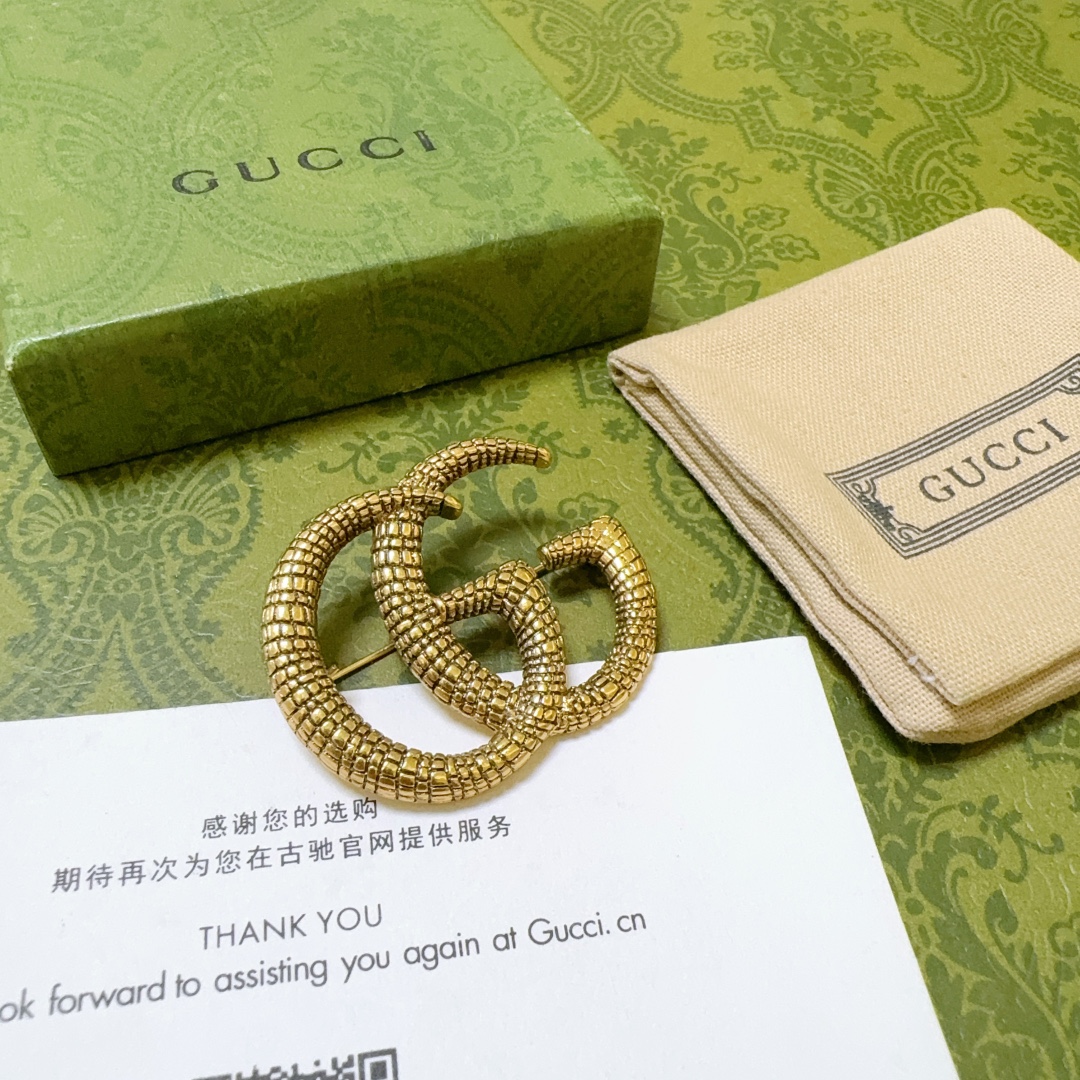 [TOP] GUCCI GG Brooch
