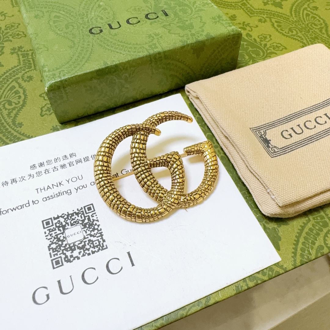 [TOP] GUCCI GG Brooch