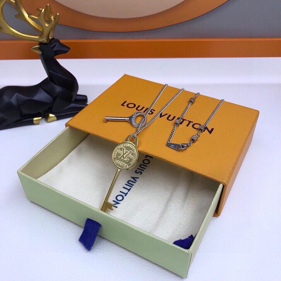 [TOP] Louis Vuitton LV  Necklace
