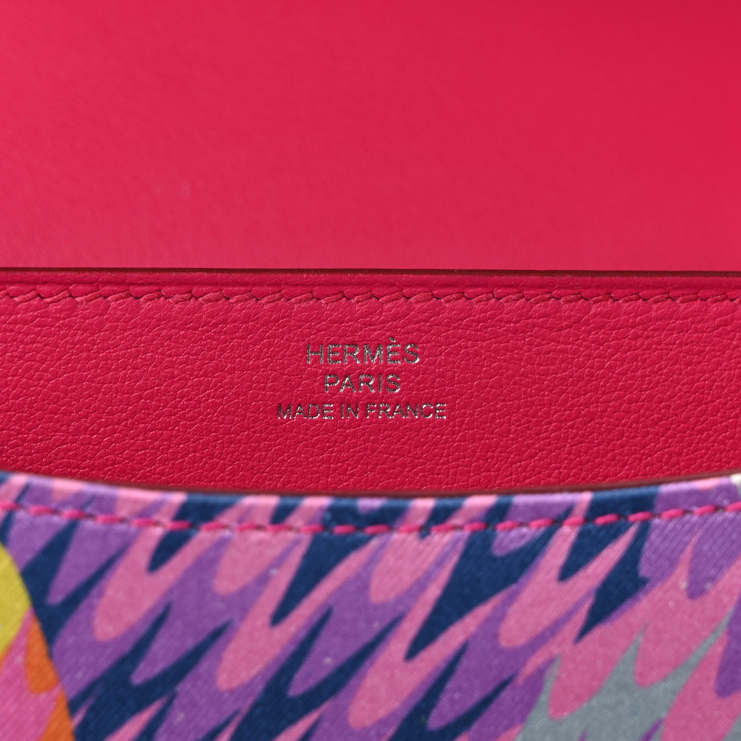 [TOP] HERMES Swift Silk Marble Printed Constance Bag 17.8x15.3x3.8cm - Rose