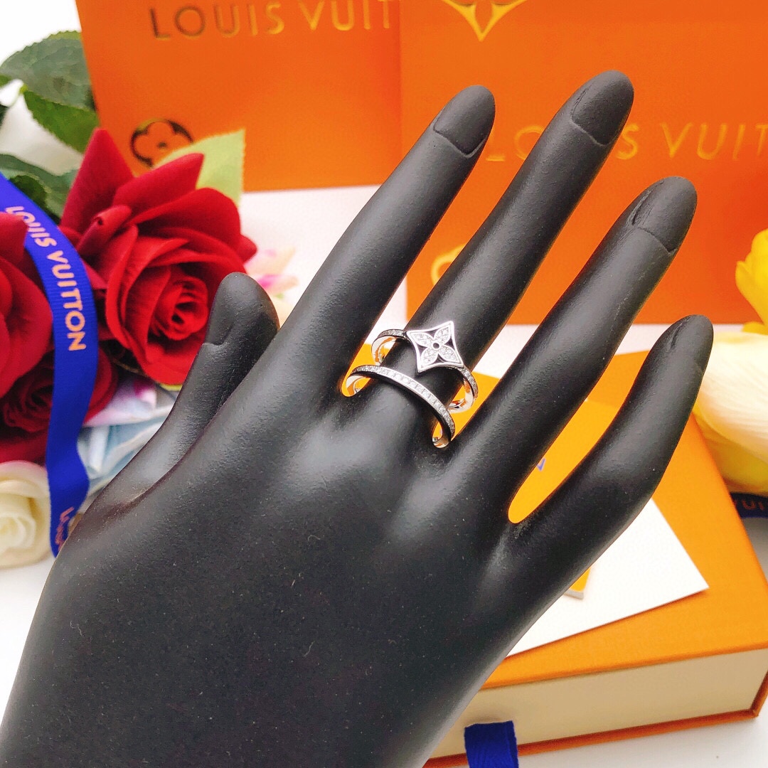 [TOP] Louis Vuitton LV  Diamond Ring-Sliver