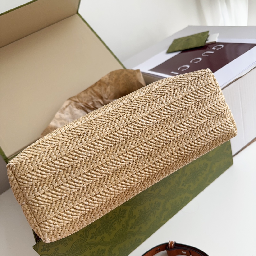 [TOP] GUCCI Woven Bag 26x25x11cm - Khaki