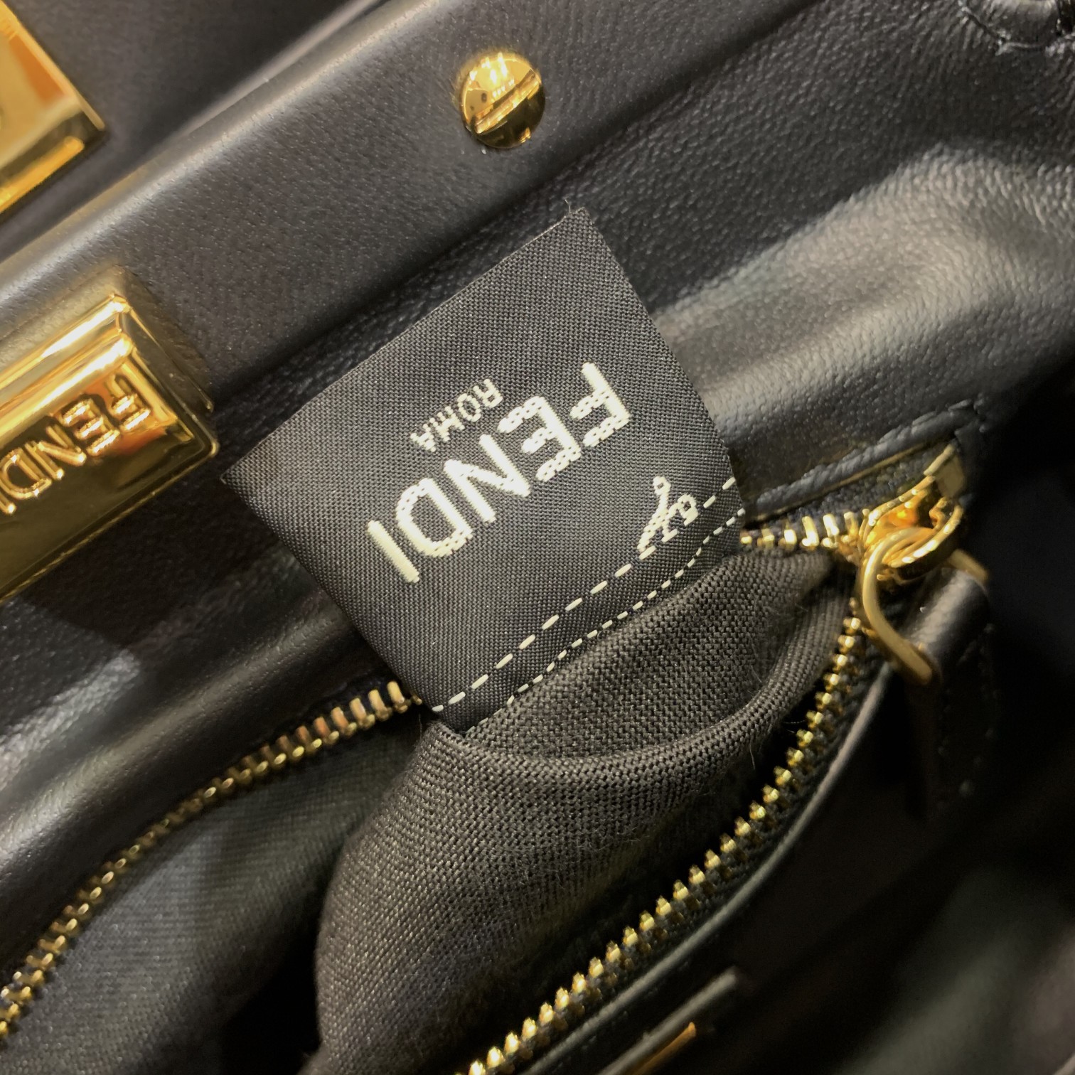 [TOP] FENDI FF Peekaboo Bag Wool 27x25x14cm - Brown