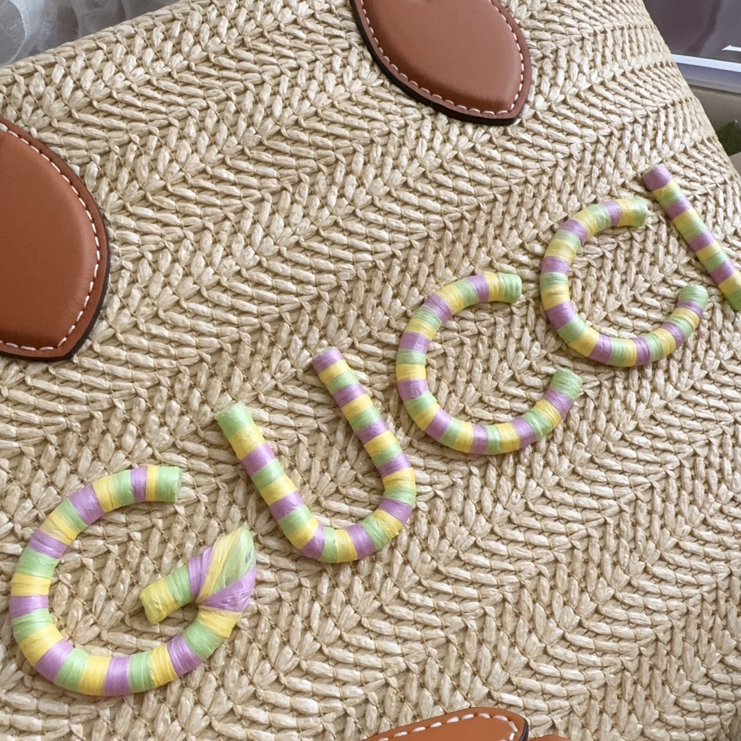 [TOP] GUCCI Woven Bag 26x25x11cm - Khaki