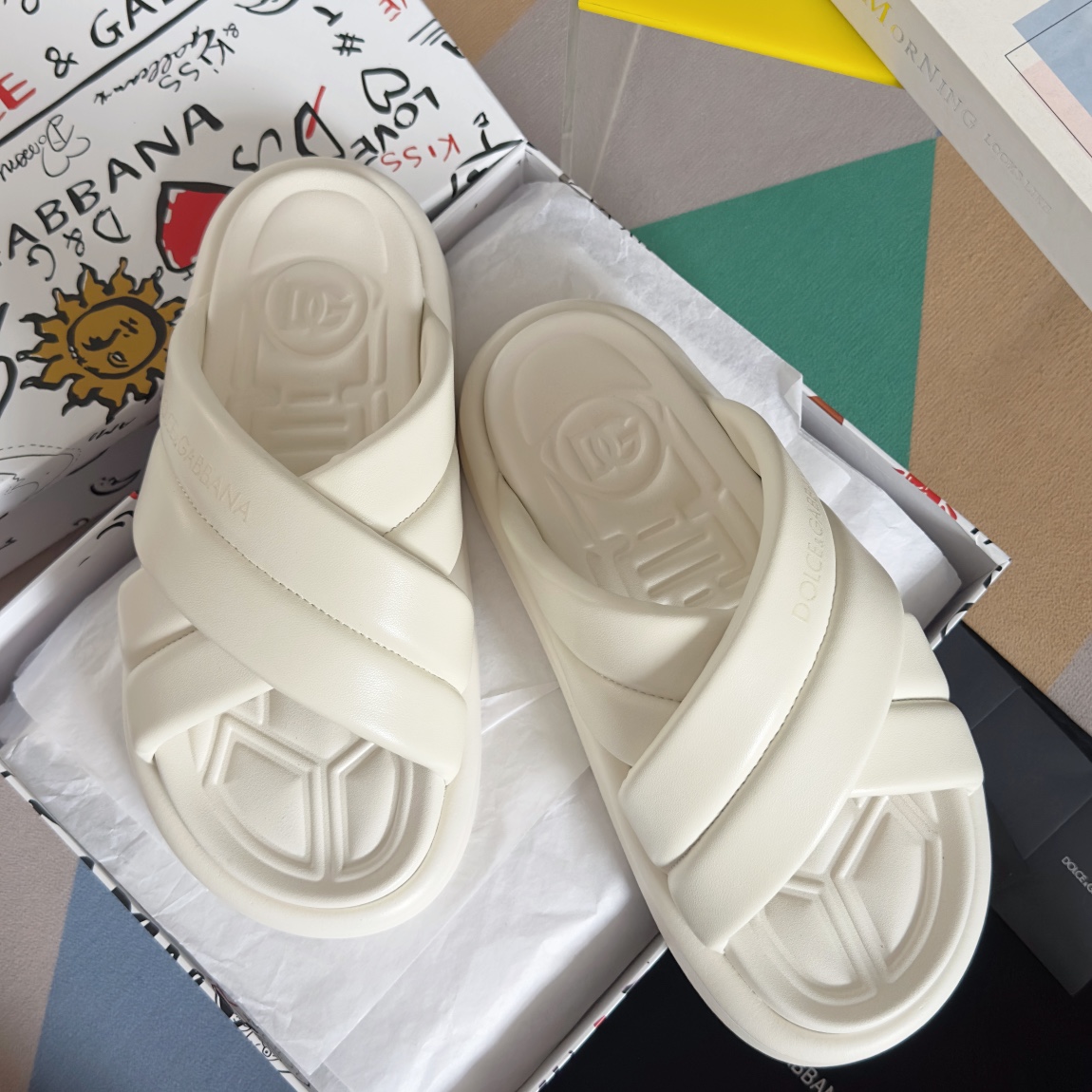 [TOP] Dolce & Gabbana D&G Cross Cowhide Slippers - 8 Colour