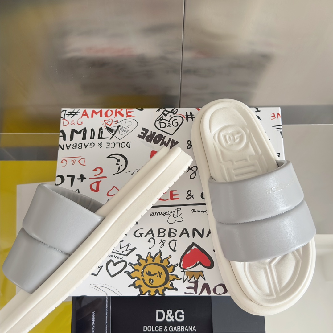 [TOP] Dolce & Gabbana D&G Cowhide Slippers - 8 Colour