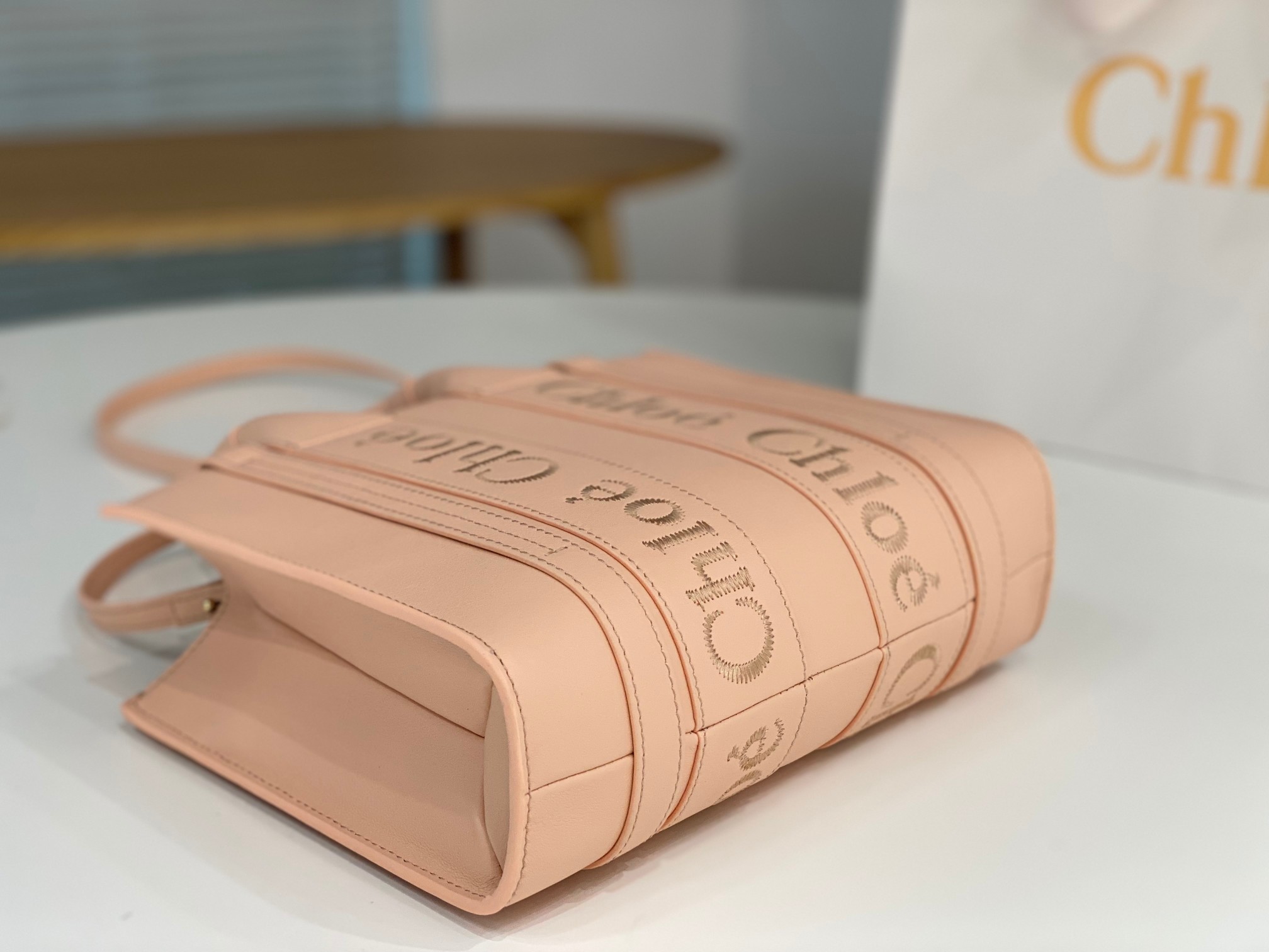 [TOP] Chloe Calf Leather Tote Bag - Four Sizes