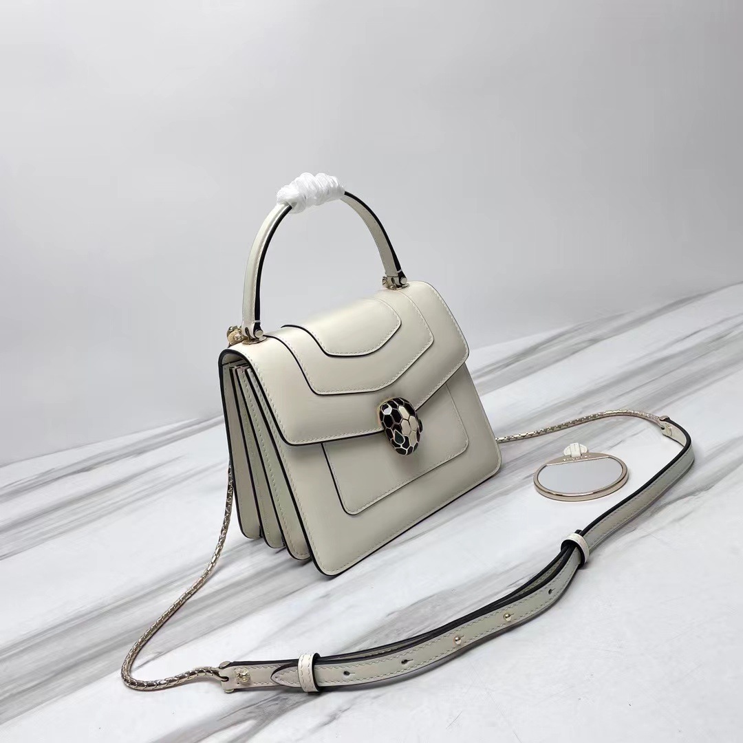 [TOP] BVLGARI Serpenti Forever Bag 18 x 16 x 10 cm - Off White