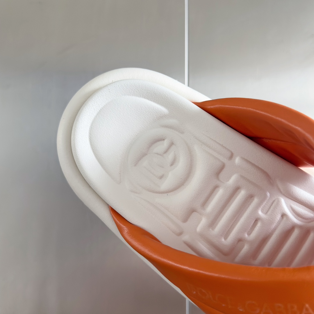 [TOP] Dolce & Gabbana D&G Cross Cowhide Slippers - 8 Colour