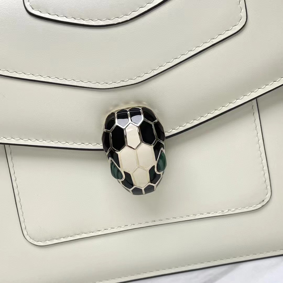 [TOP] BVLGARI Serpenti Forever Bag 18 x 16 x 10 cm - Off White