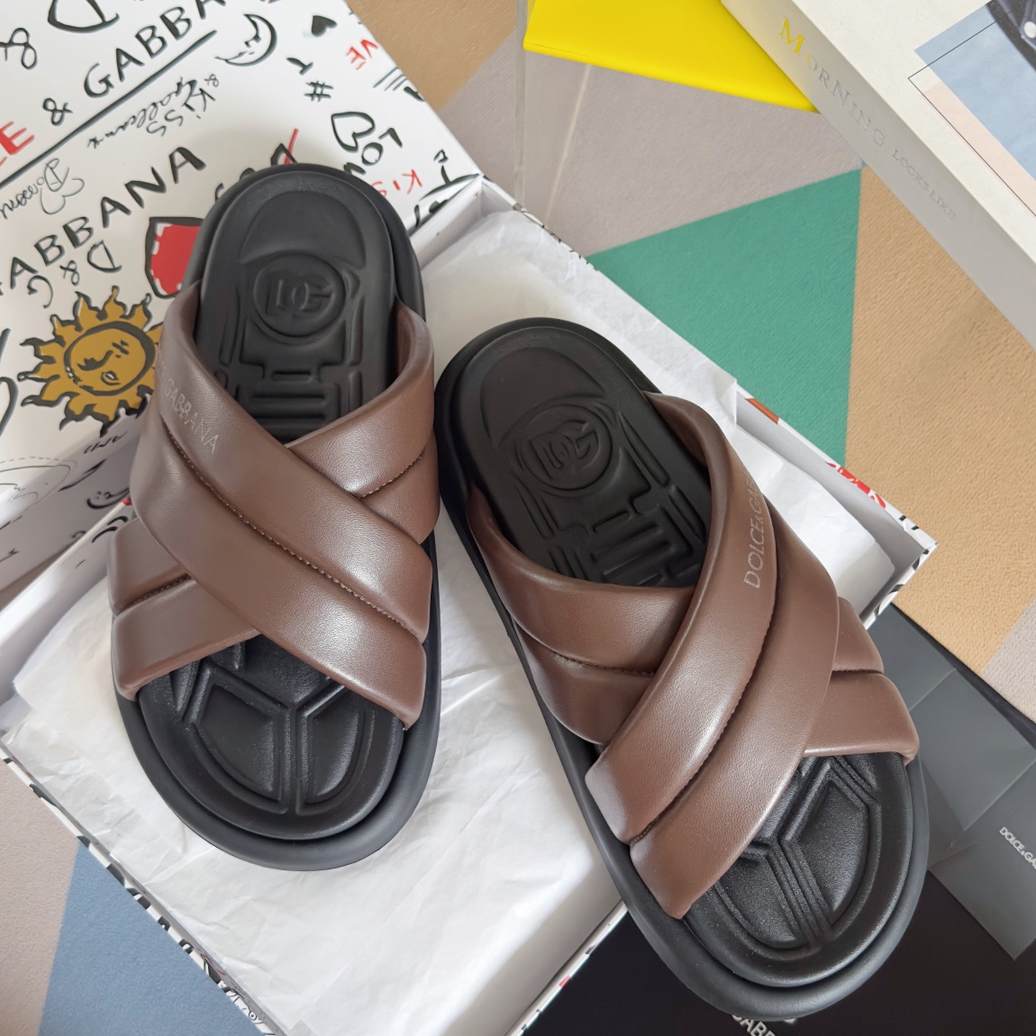 [TOP] Dolce & Gabbana D&G Cross Cowhide Slippers - 8 Colour