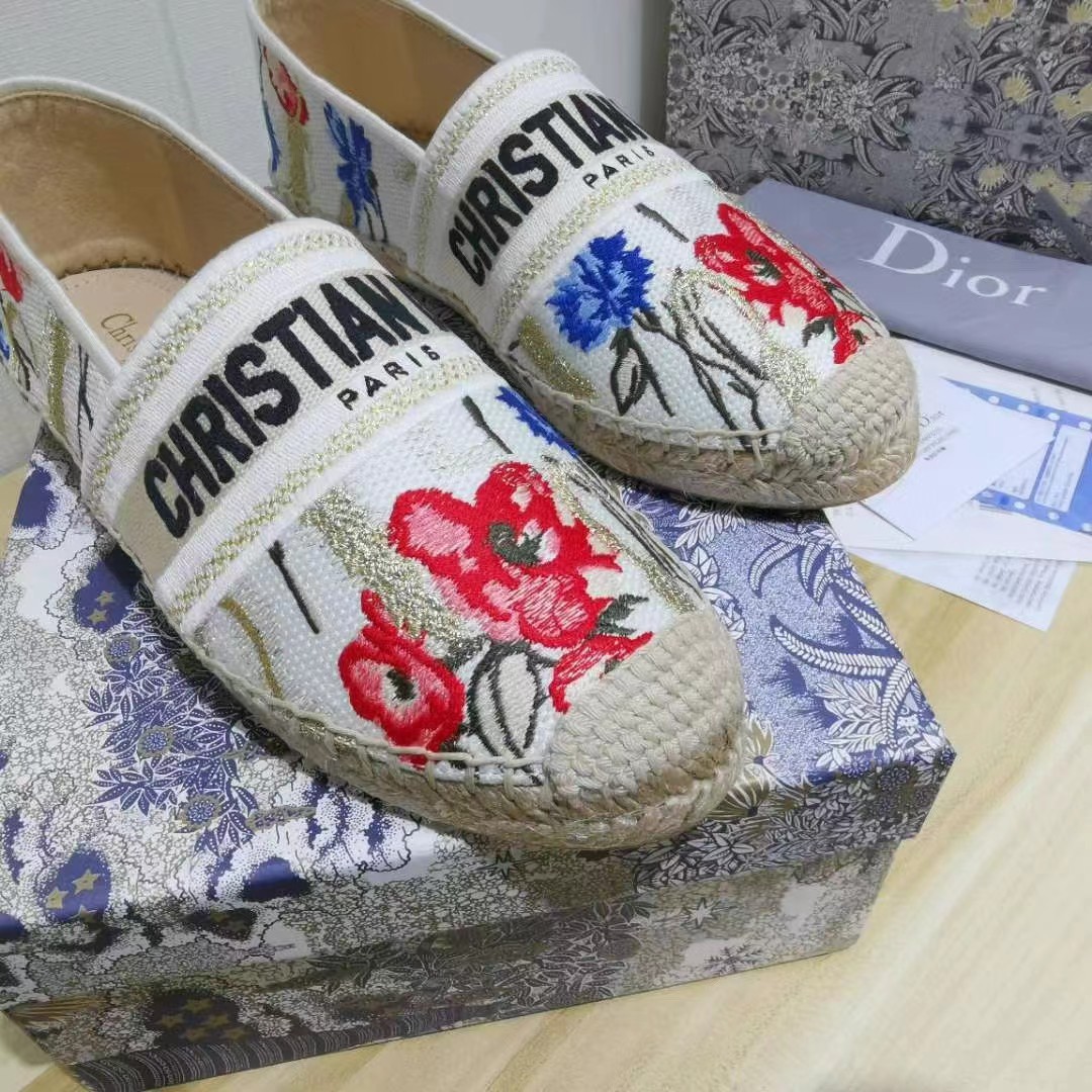 [TOP] Christian Dior Flats - Beige