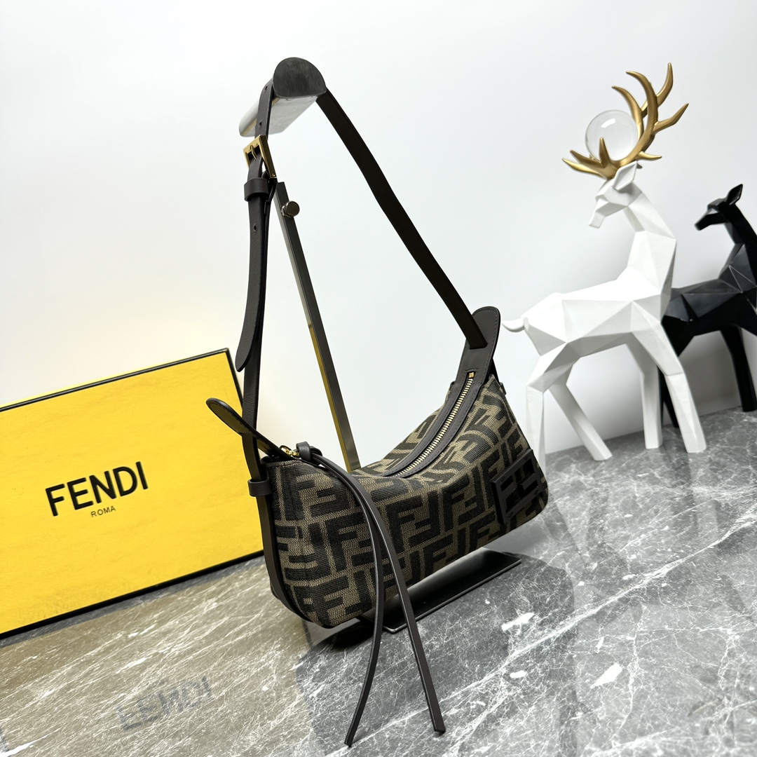 [TOP] FENDI Armpit Bag 22.5*12*7cm/34*19*7cm - Brown
