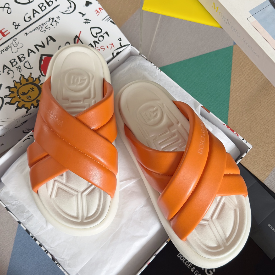 [TOP] Dolce & Gabbana D&G Cross Cowhide Slippers - 8 Colour