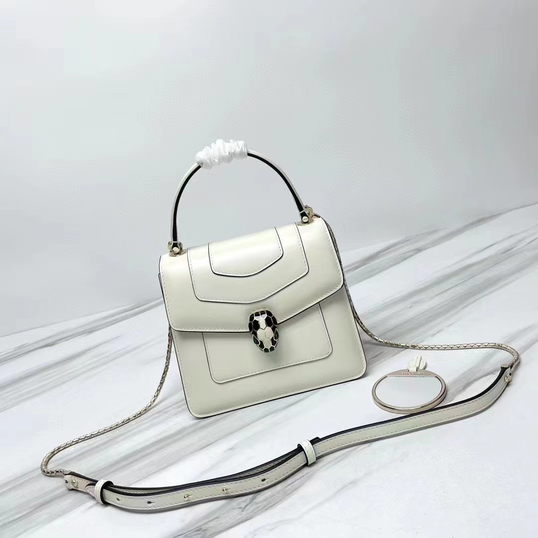 [TOP] BVLGARI Serpenti Forever Bag 18 x 16 x 10 cm - Off White