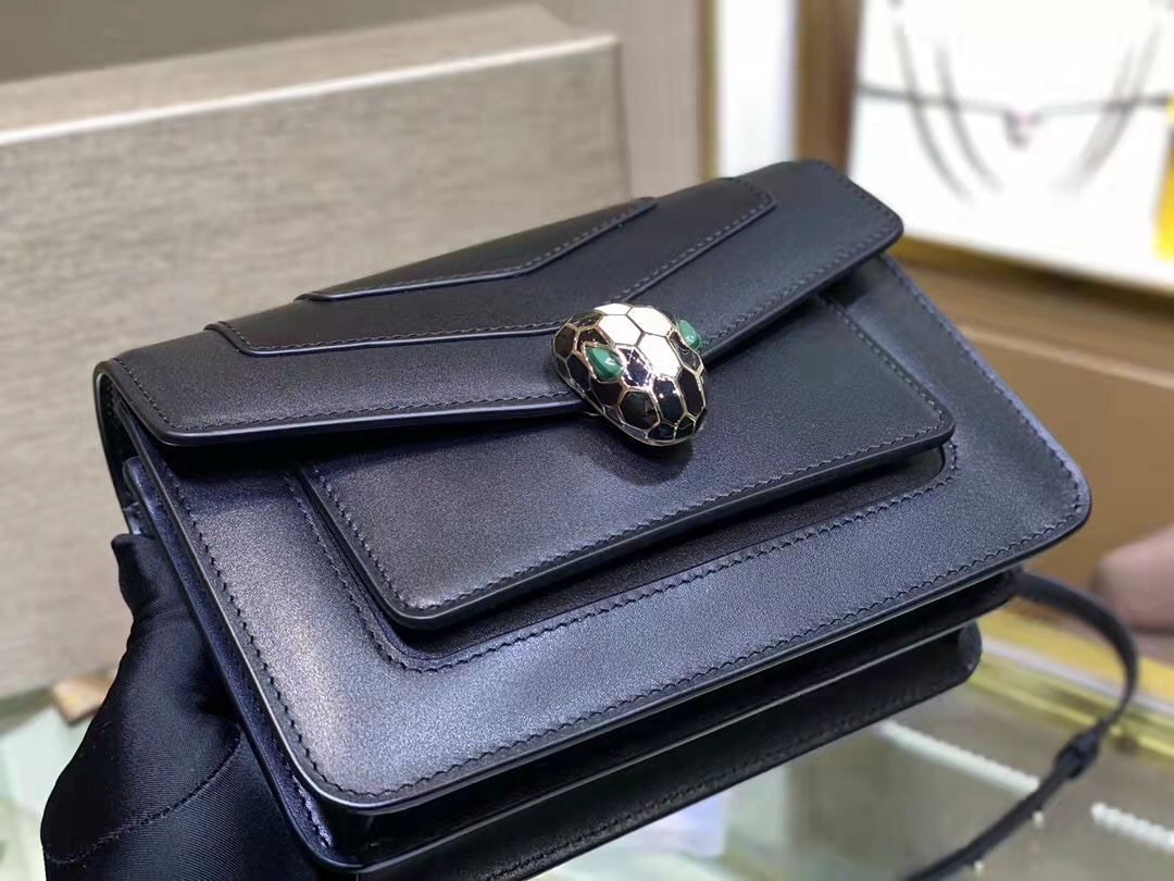 [TOP] BVLGARI Serpenti Crossbody Bag 19*13*7cm - Black