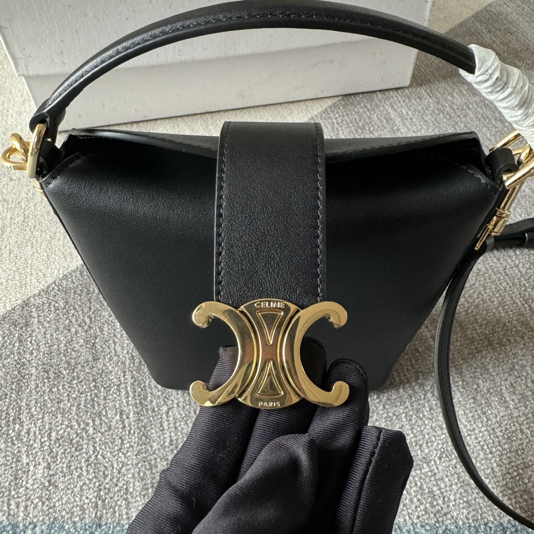 [TOP] CELINE Bucket Bag Mini 13.5×12.5×5cm - Black