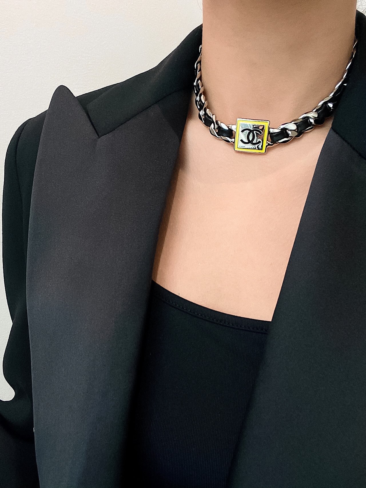 [TOP] CHANEL CC Choker Necklace-Black
