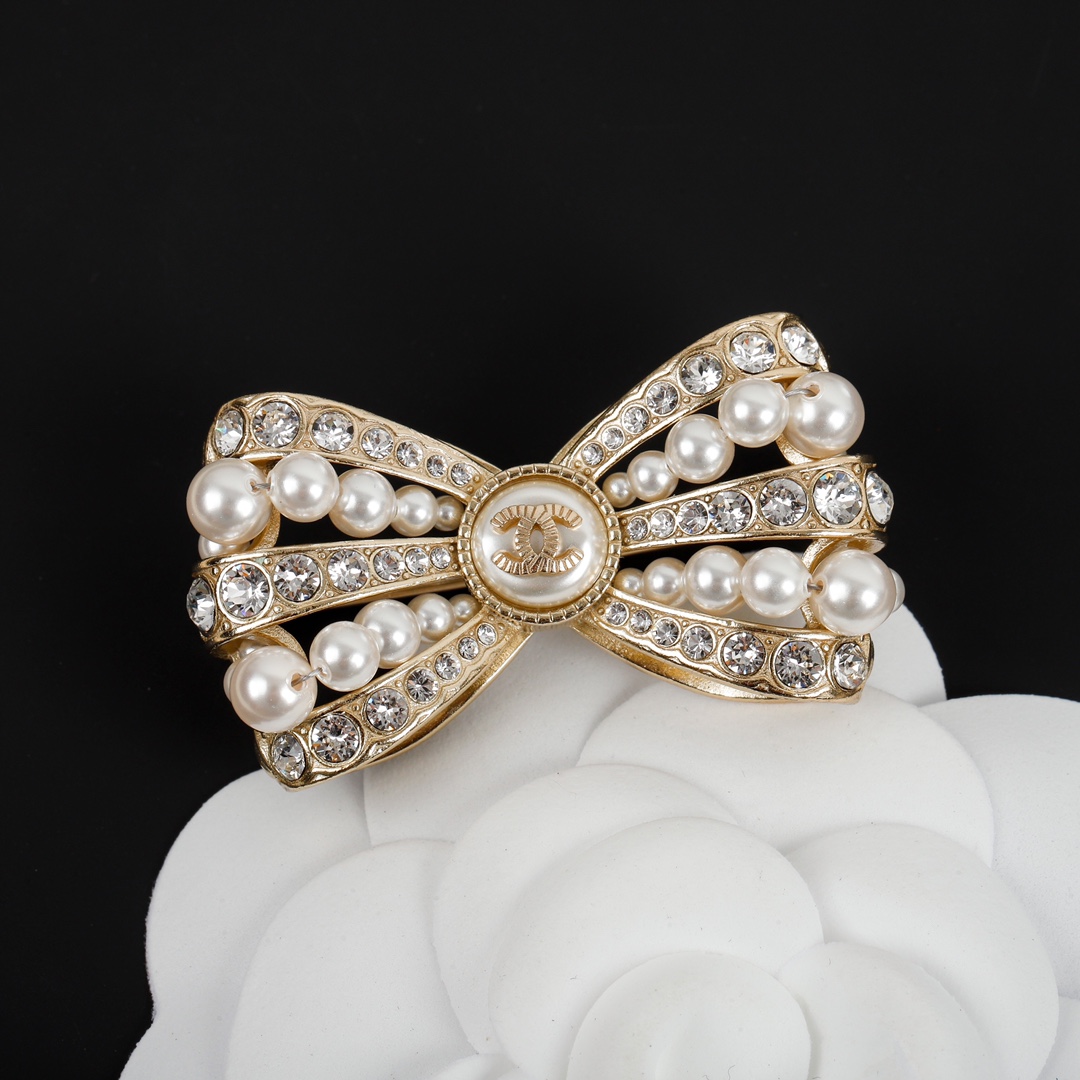 [TOP] CHANEL Bow Pearl Brooch