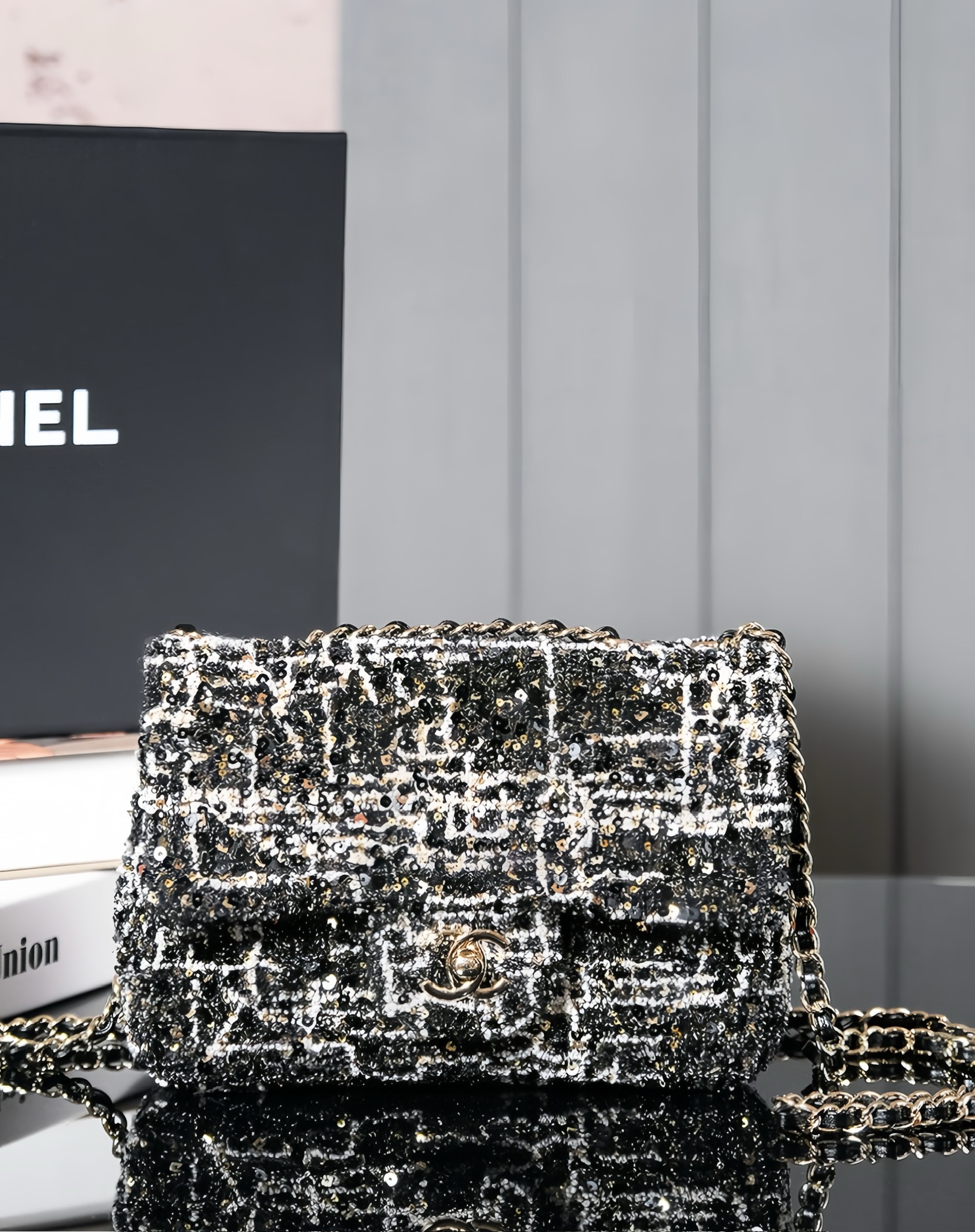 [TOP] CHANEL Flap Bag with Woolen and Sequins 20cm - 3 Color