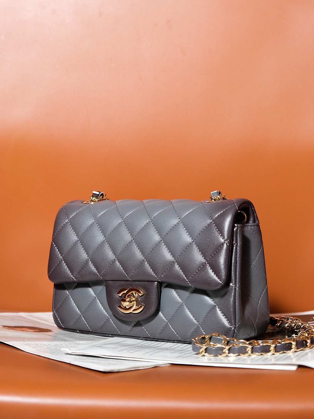 [TOP] CHANEL Lambskin Flap Bag Gradient 20cm/25.5cm - 4 Color