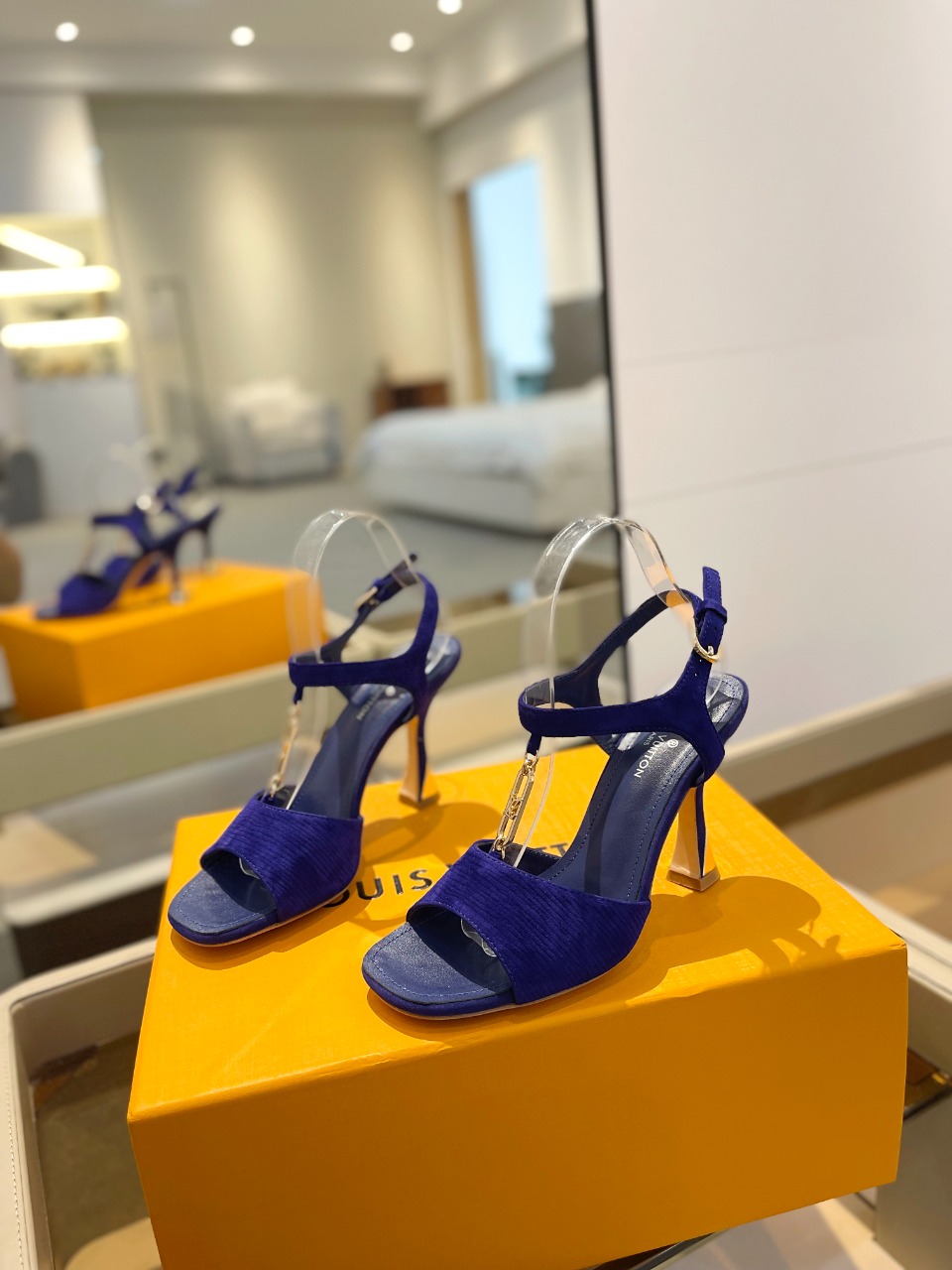 [TOP] Louis Vuitton LV Pumps - 4 Color