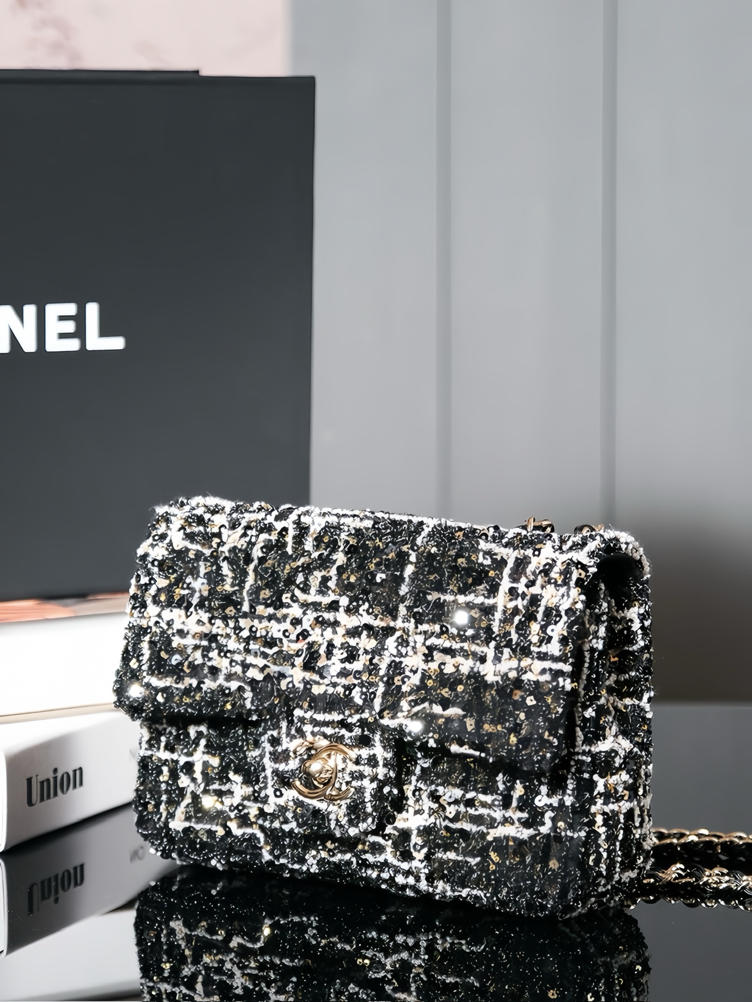 [TOP] CHANEL Flap Bag with Woolen and Sequins 20cm - 3 Color