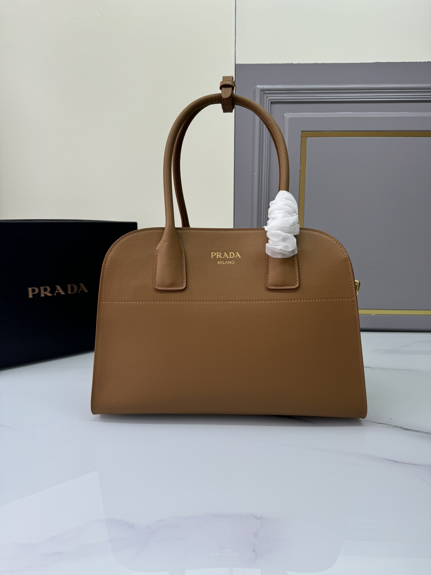[TOP] PRADA  Leather Tote Bag 32x23.5x16cm - 3 Color