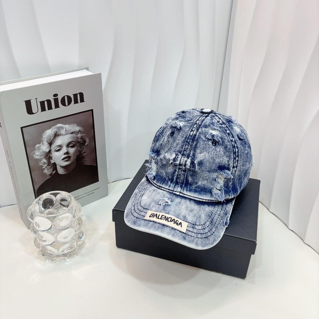 [TOP] BALENCIAGA Baseball Cap - 2 Colors