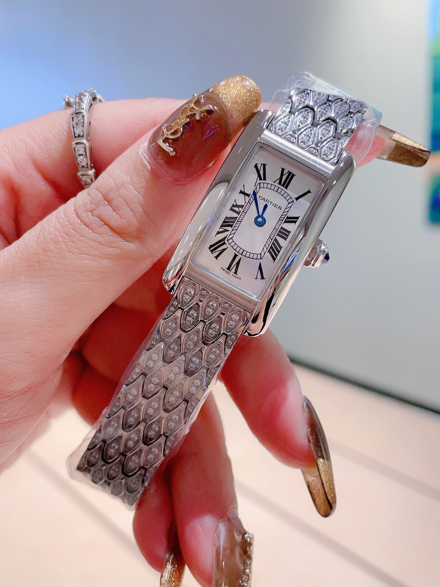 [TOP] Cartier TankAméricaine Watch with Fish Scale Chain 20x35mm - Silver