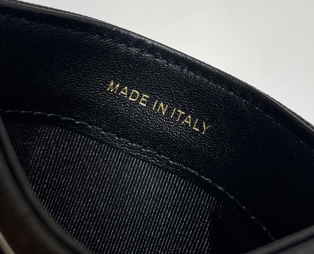 [TOP] CHANEL Pickup Card - Black