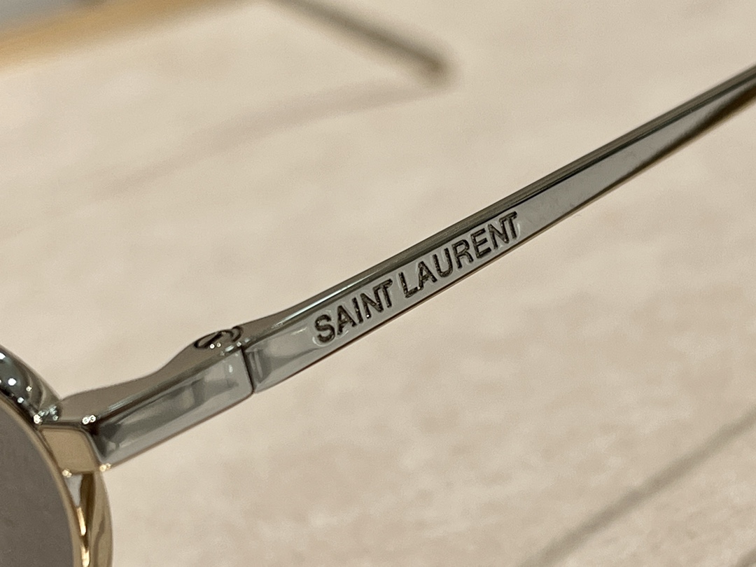 [TOP] Yves Saint Laurent YSL Sunglasses - Silver