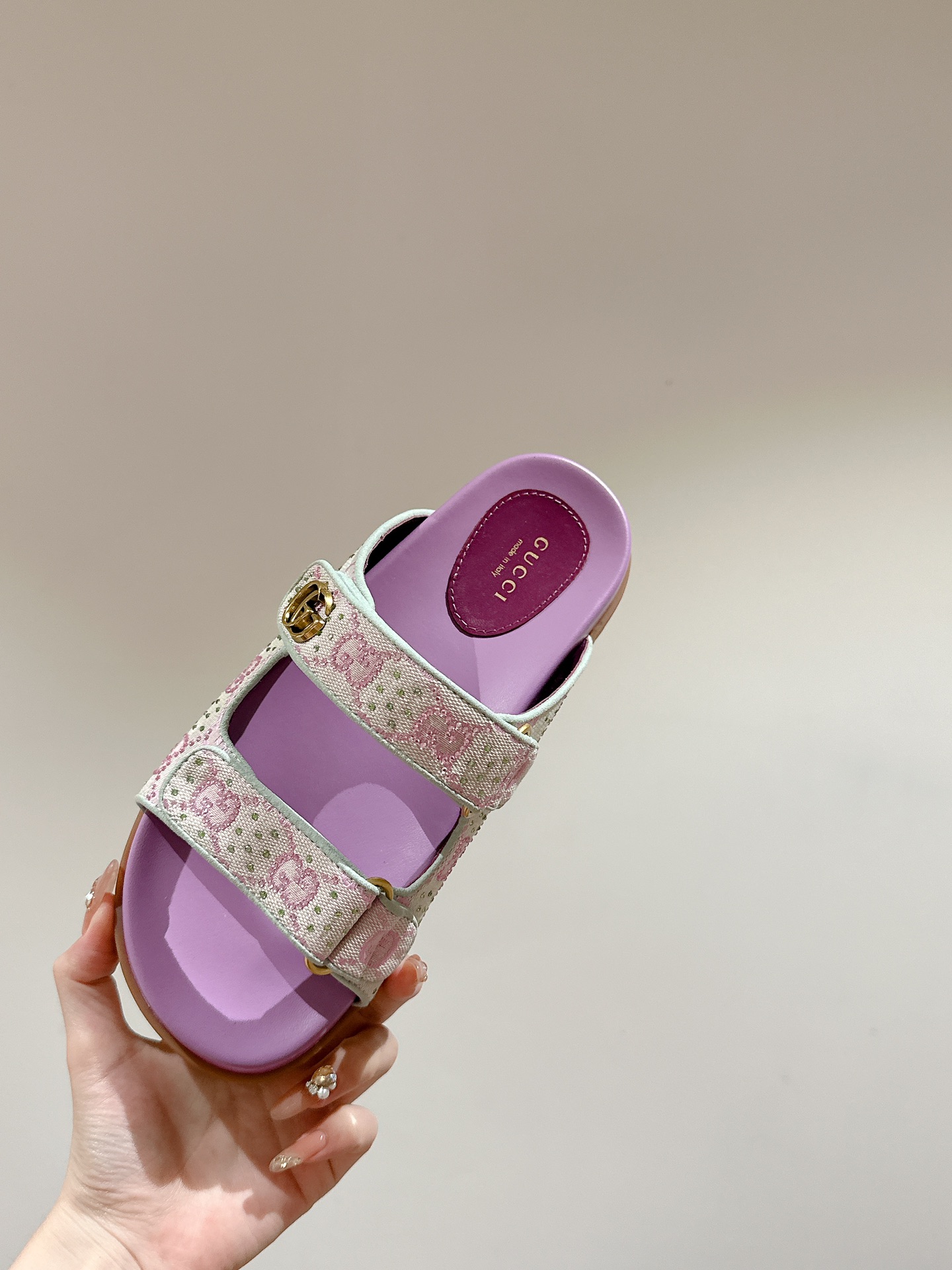 [TOP] GUCCI GG Monogram Slides - Purple