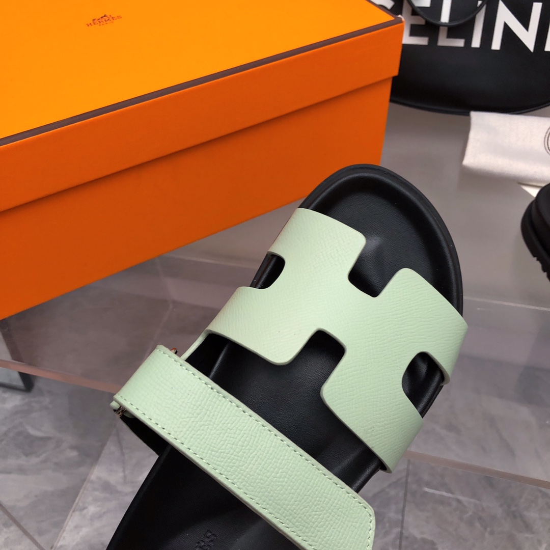 [TOP] HERMES Slides - Black & Green