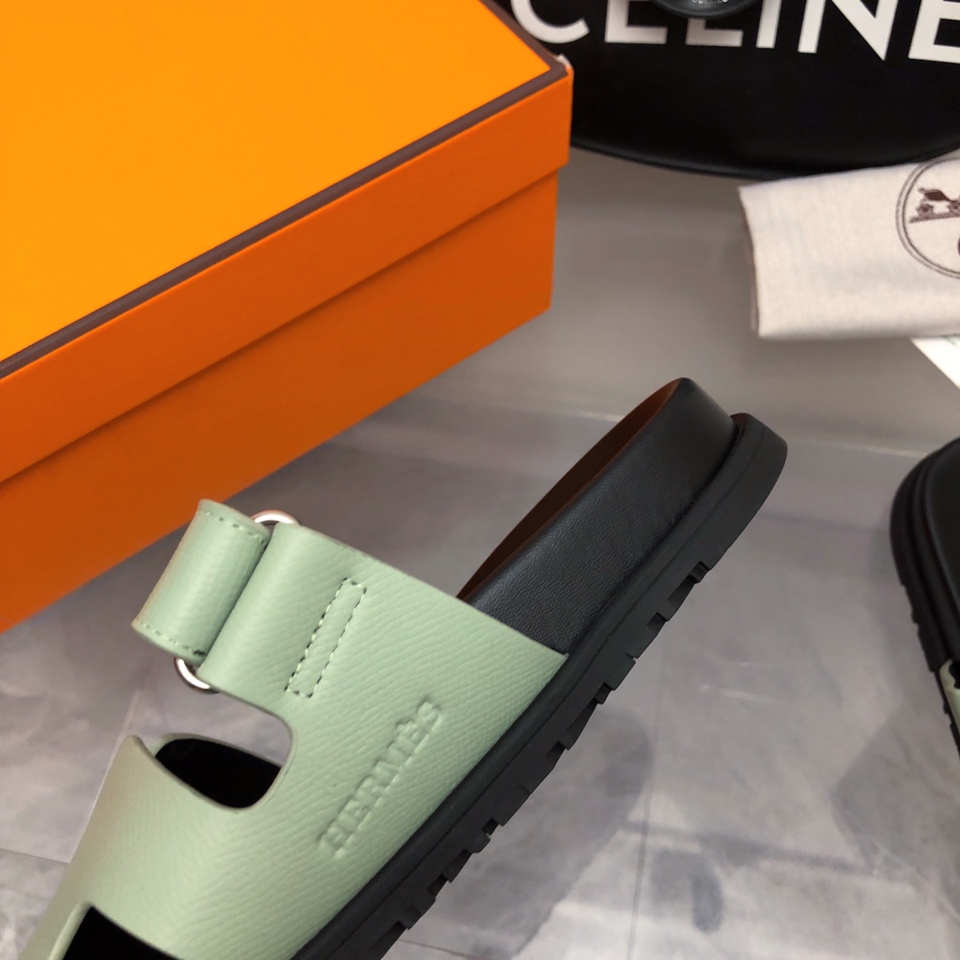 [TOP] HERMES Slides - Black & Green