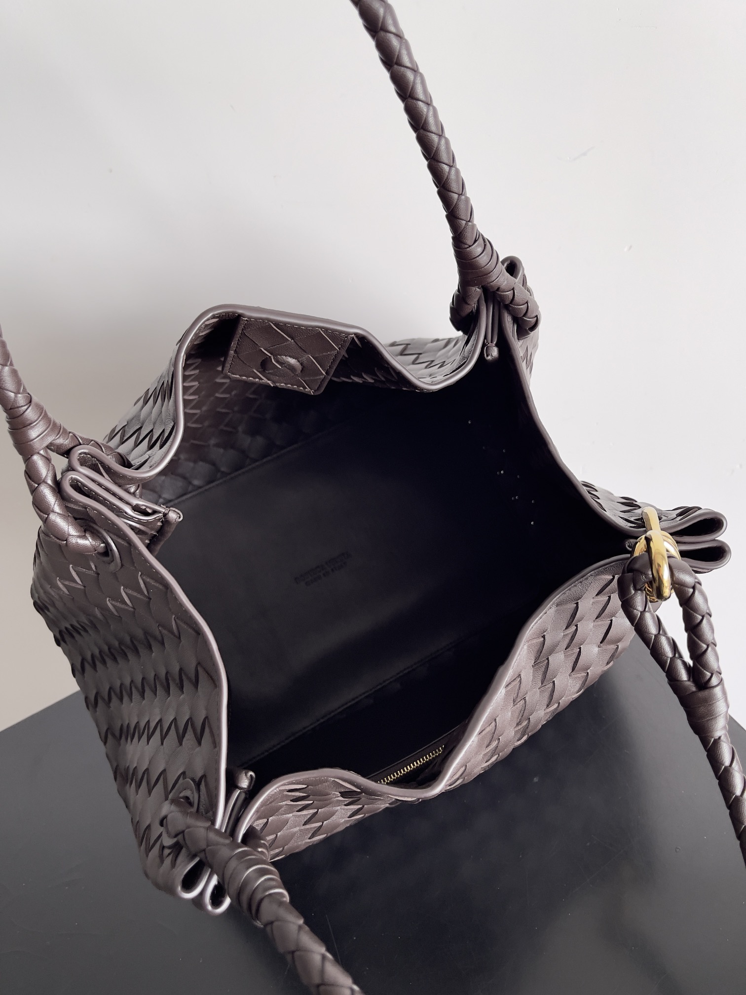 [TOP] Bottega Veneta BV Andiamo Parachute bag 30*26*20cm - 7 Colors - 711 Luxury