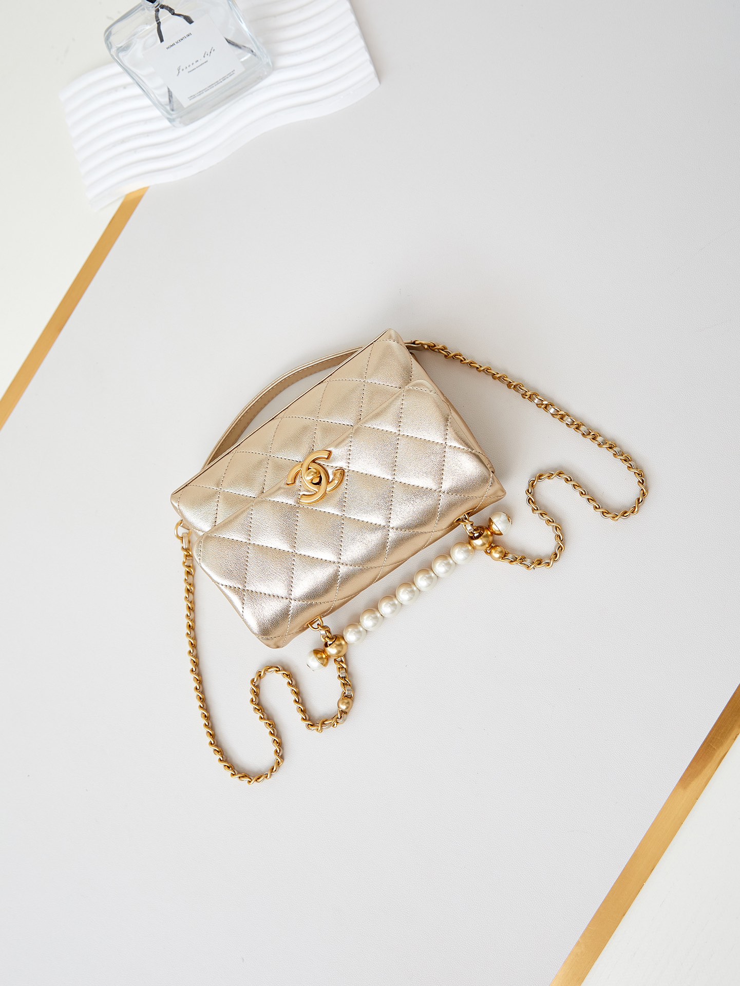 [TOP] CHANEL Flab Bag with Pearl 12.5×19×7cm/14x23x8cm - Gold