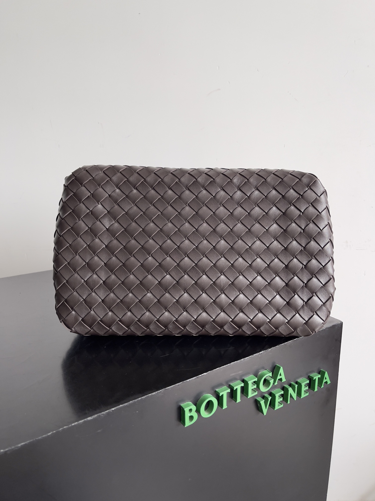 [TOP] Bottega Veneta BV Andiamo Parachute bag 30*26*20cm - 7 Colors - 711 Luxury
